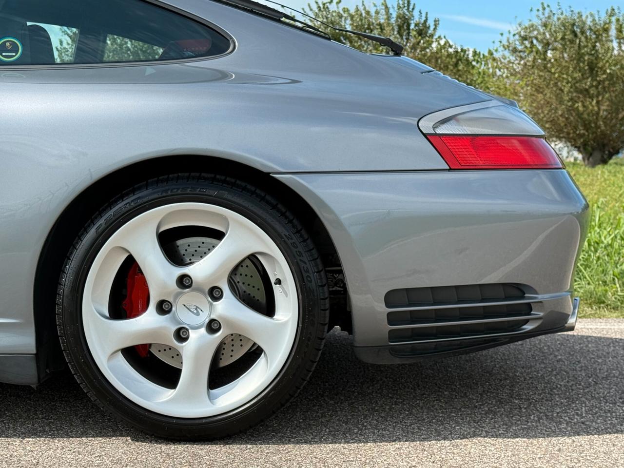 Porsche 911 Carrera 996 4S Coupé "100% FIRST PAINT - BOOK 100%"