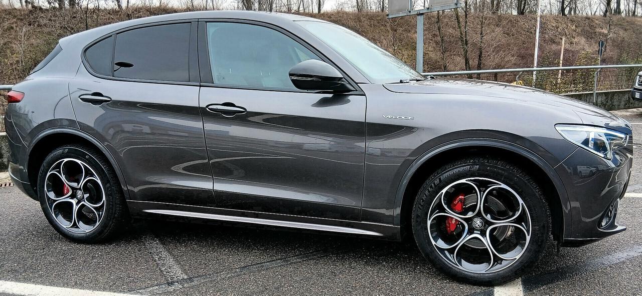 Alfa Romeo Stelvio 2.2 Turbodiesel 210 CV AT8 Q4 Veloce