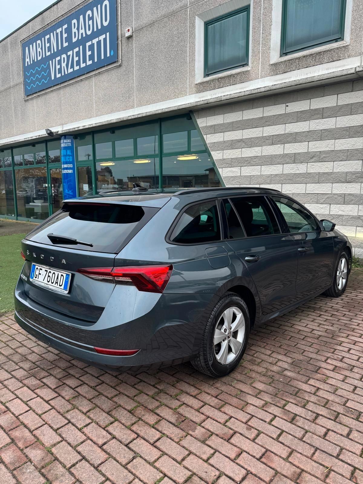 Skoda Octavia 2.0 TDI EVO SCR DSG Wagon Sportline