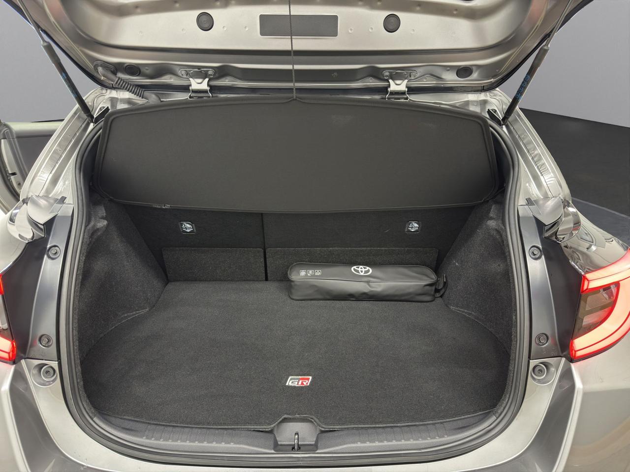 Toyota GR Yaris 1.6 Circuit dat-8