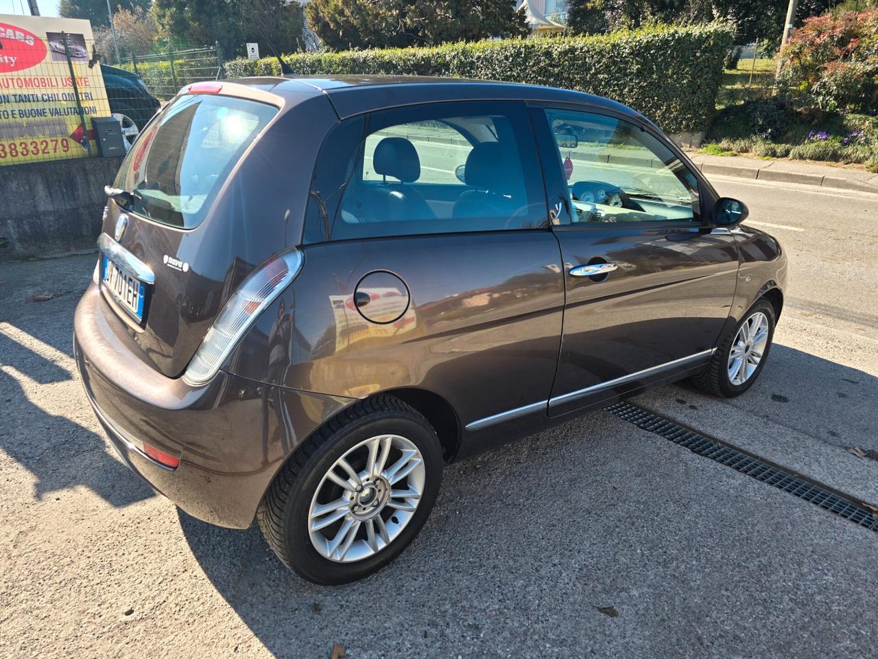 Lancia Ypsilon 1.2 Versus