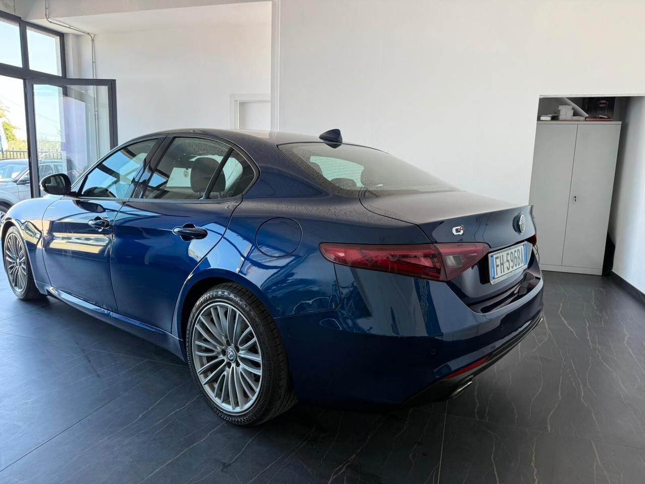 Alfa Romeo Giulia 2.2 Turbodiesel 180 CV AT8 Business Sport Launch Ed.