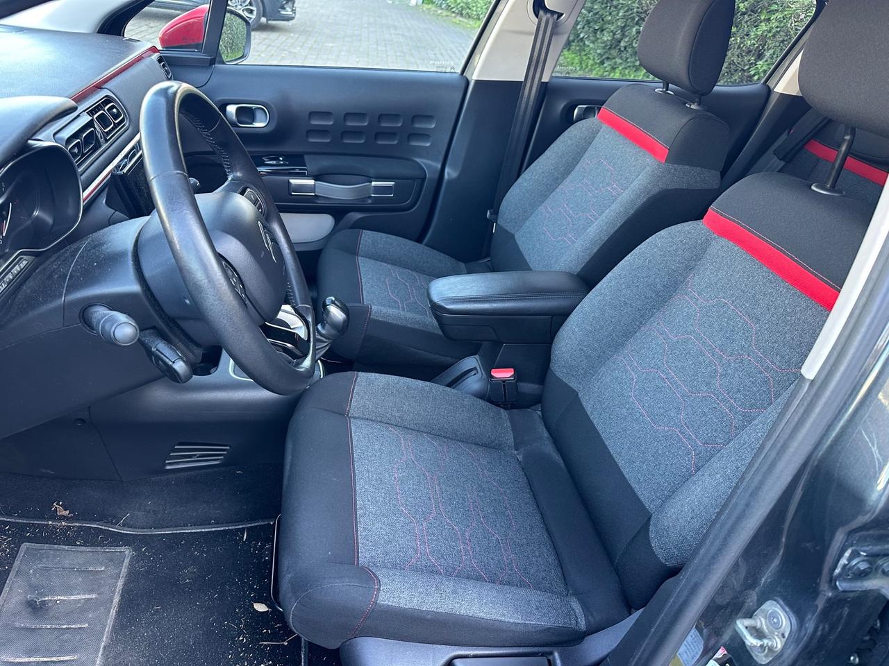 Citroen C3 MOTORE GIRA BENE MA MANGIA ACQUA