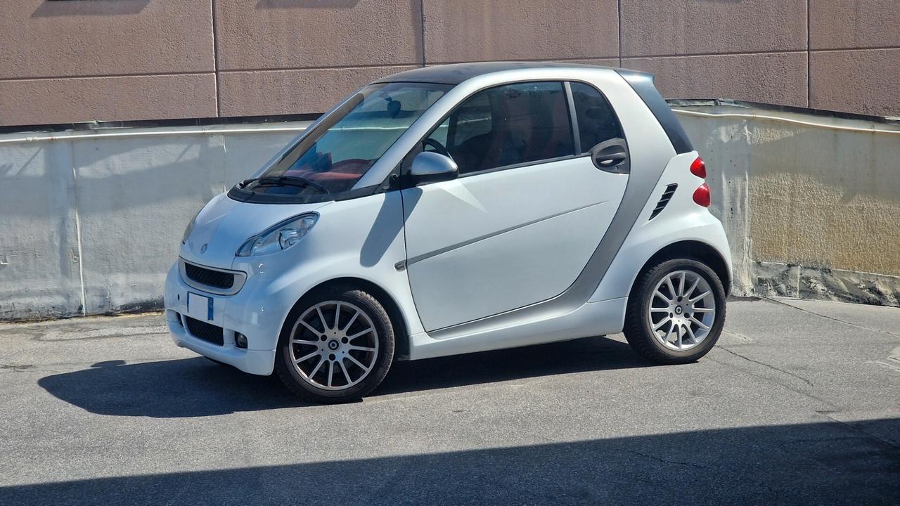 Smart ForTwo 1000 52 kW coupé pure