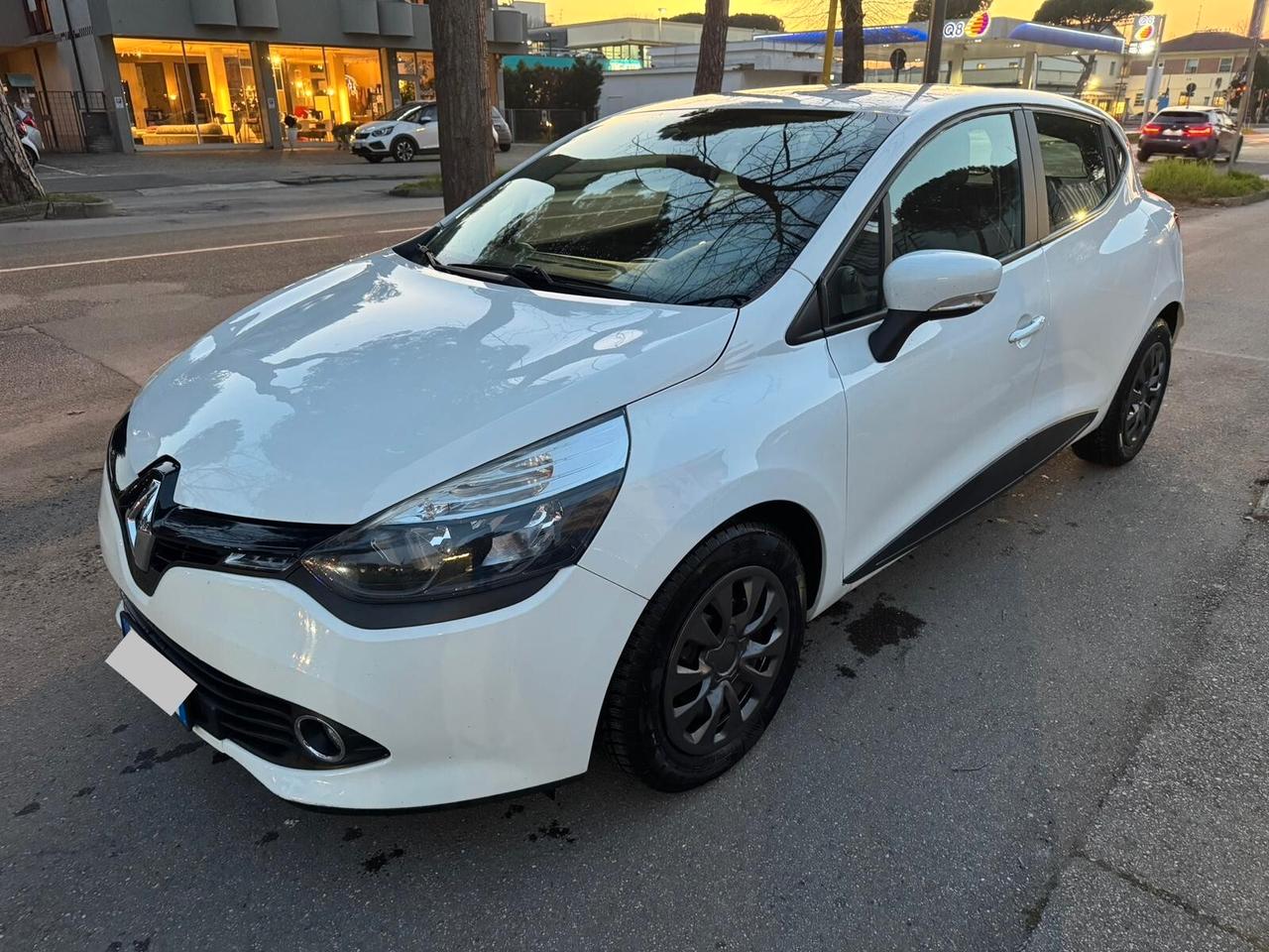 Renault Clio 1.2 75CV 5 p INTENS NEOPATEN GARANZIA 12 MESI