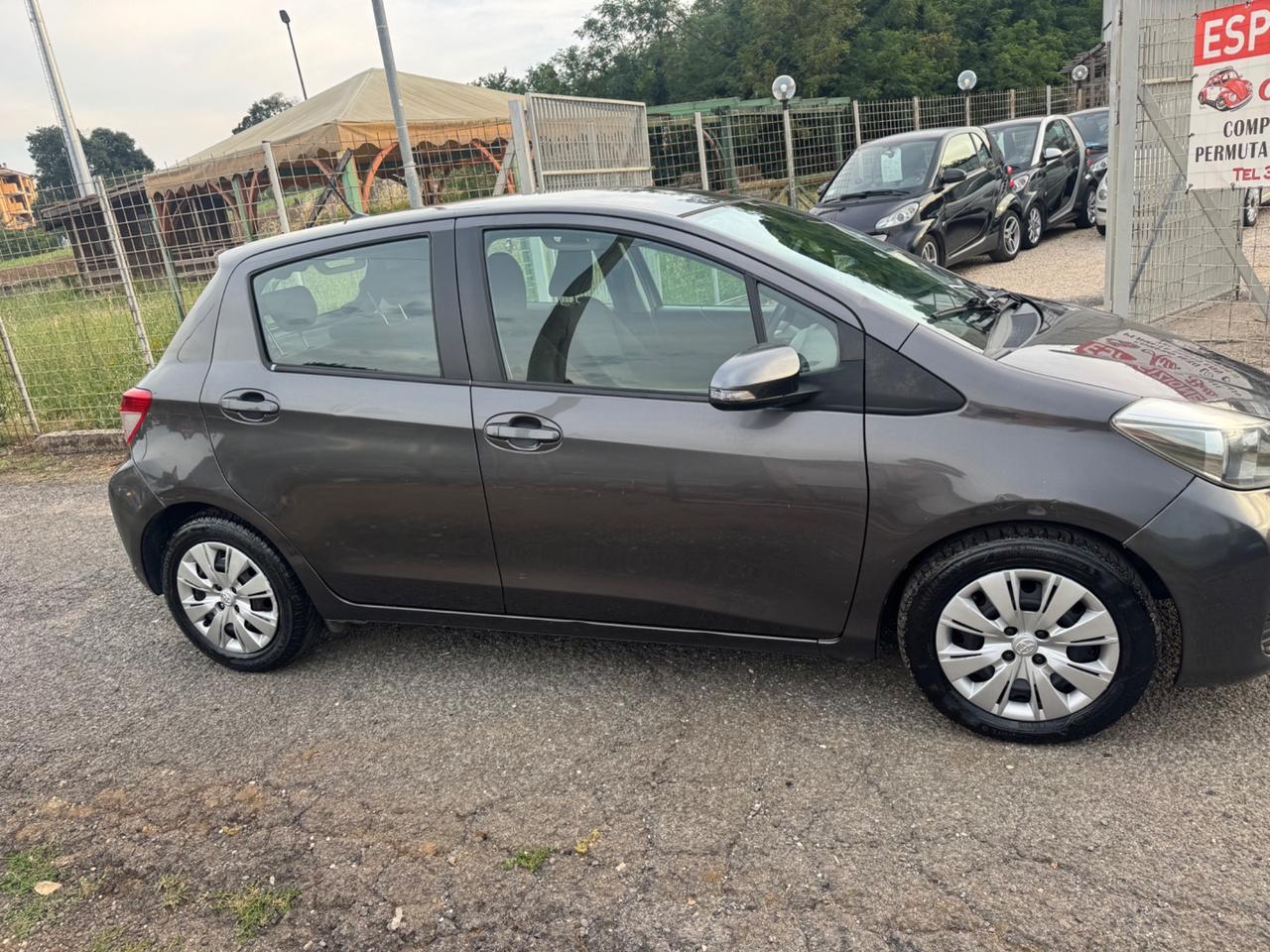 Toyota Yaris 1.4 D-4D 5 porte Lounge NEOPATENTATI