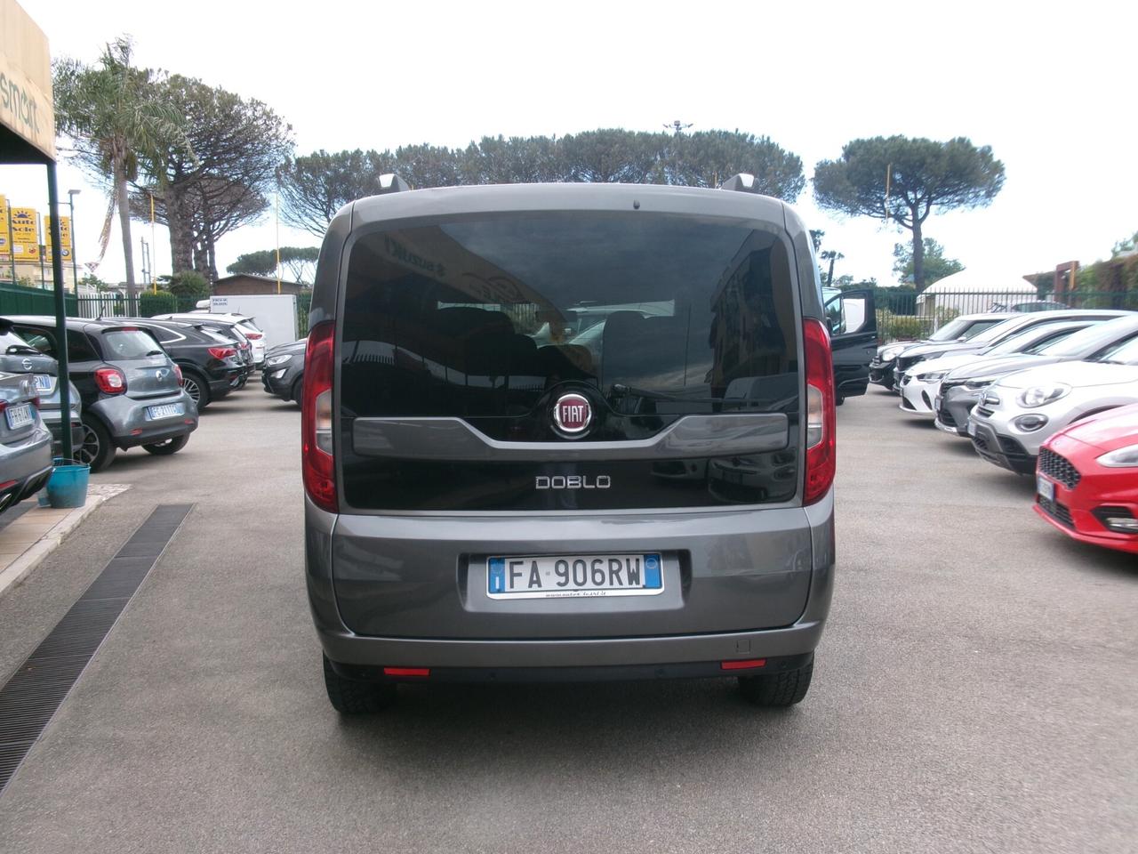 Fiat Doblo 1.6 M-JET EURO 6 LOUNGE 7 POSTI NAVI/PDC FULL OPTIONAL