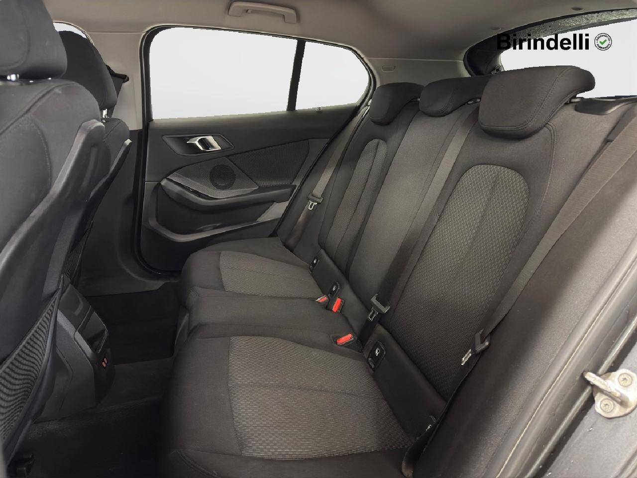 BMW Serie 1 (F40) - 116d 5p. Business Advantage