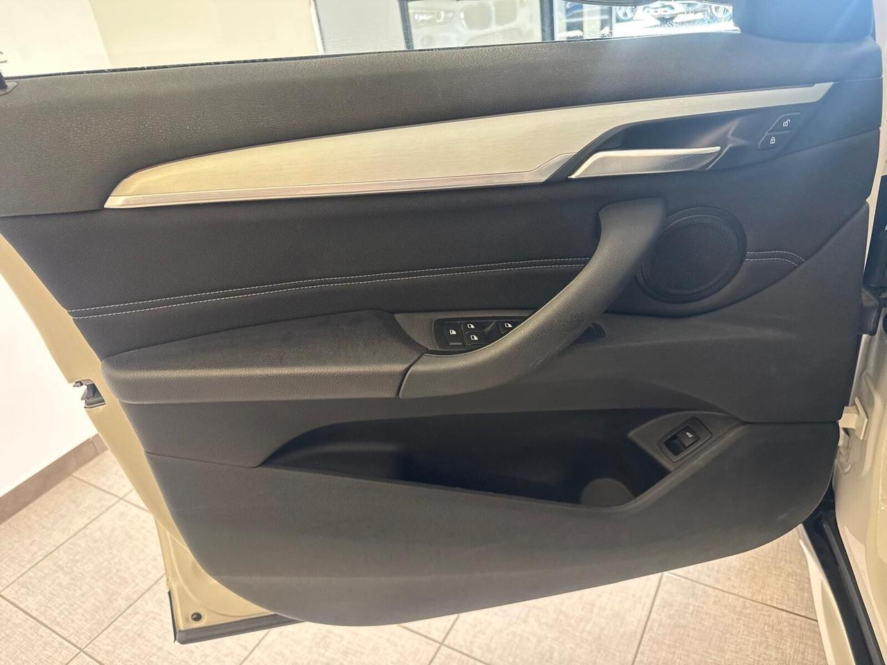 Bmw X1 sDrive18d Sport 150cv Auto - 2016