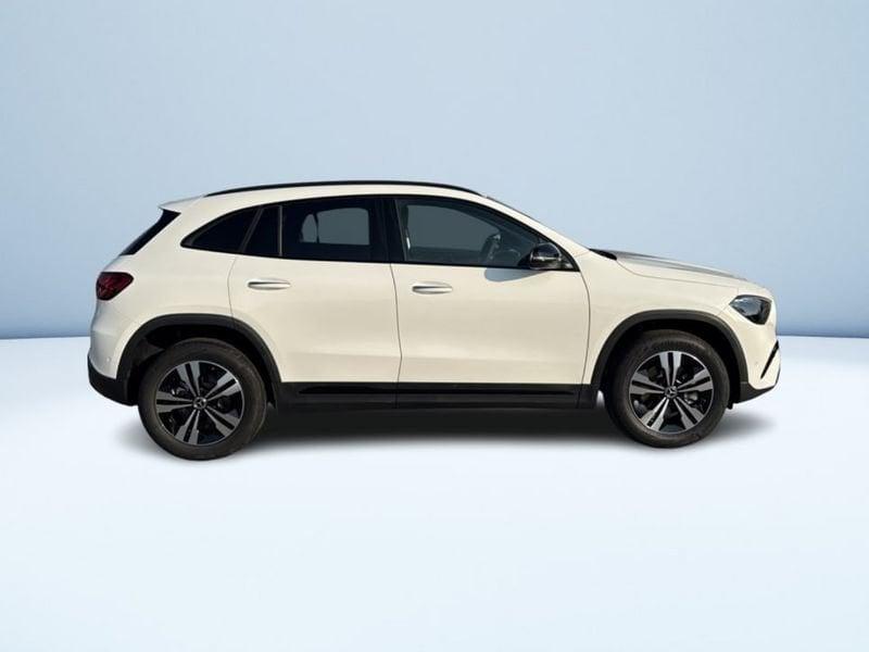 Mercedes-Benz GLA 200 Automatic Advanced Plus Progressive