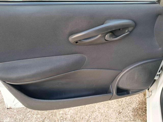 FIAT Punto 1.2 5 porte Active Natural Power NEOPATENTATI