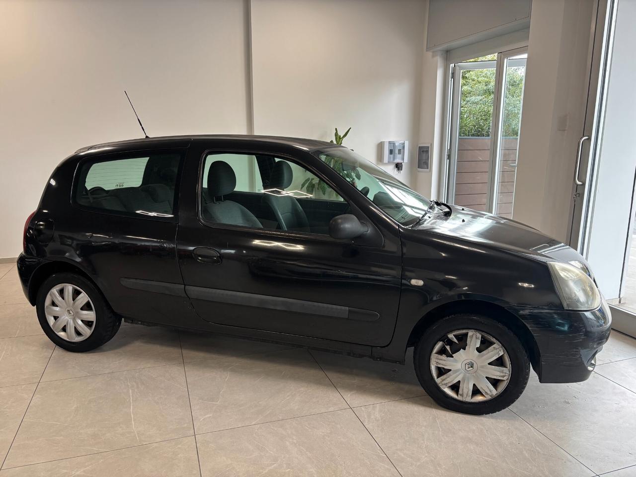Renault Clio Storia 1.2 3 porte Confort