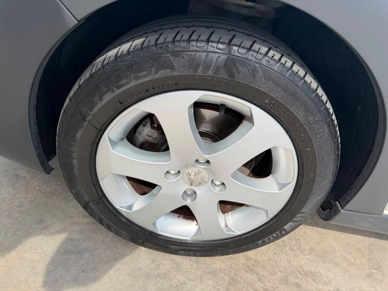 Peugeot 207 1.6 8V HDi 112CV SW Ciel Allure