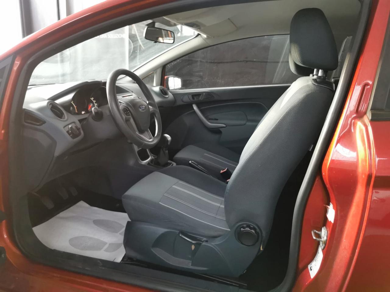 Ford Fiesta 1.2 82CV Titanium GARANZIA 12 MESI