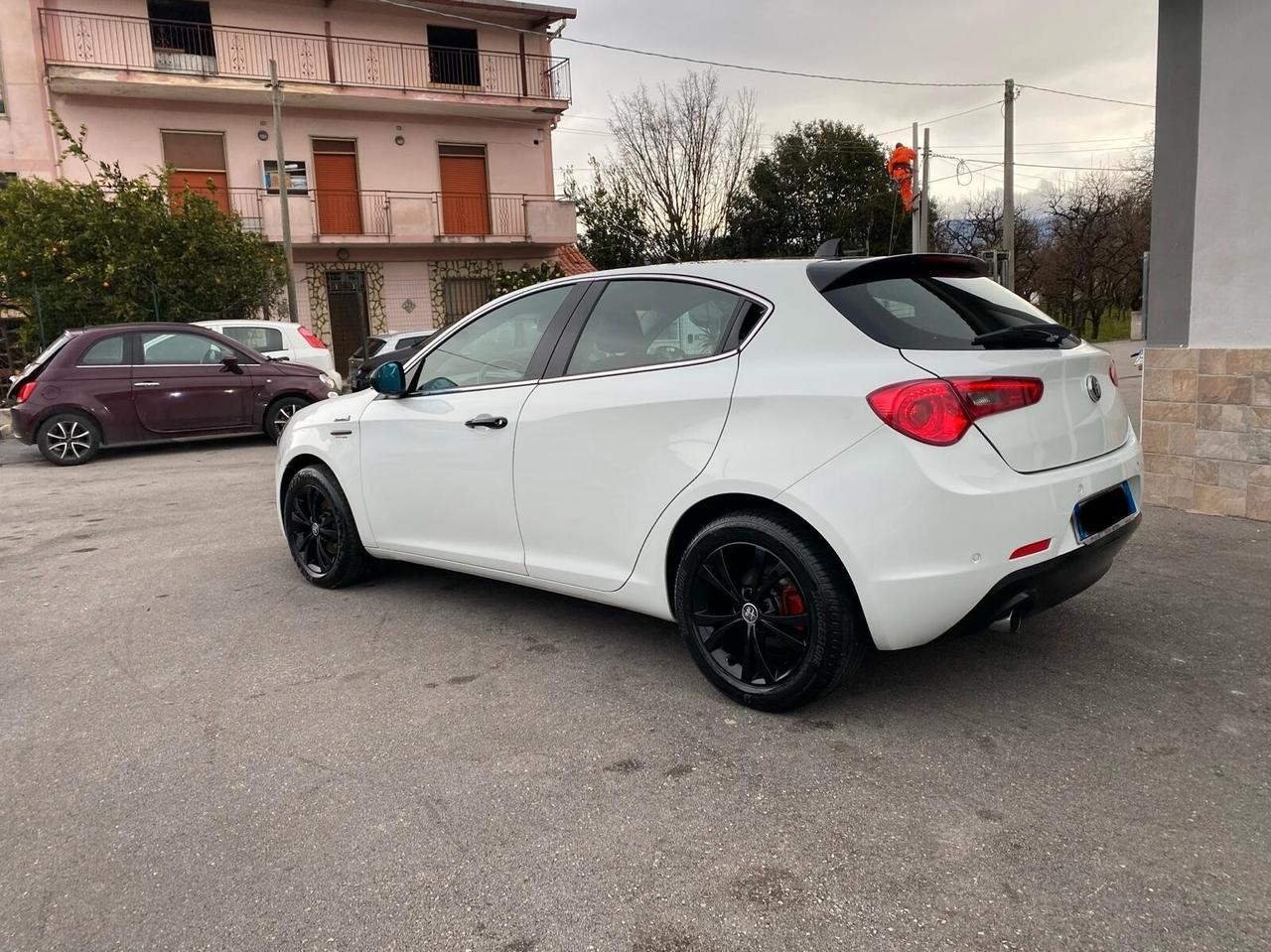 Alfa Romeo Giulietta 1.6 JTDm 105CV