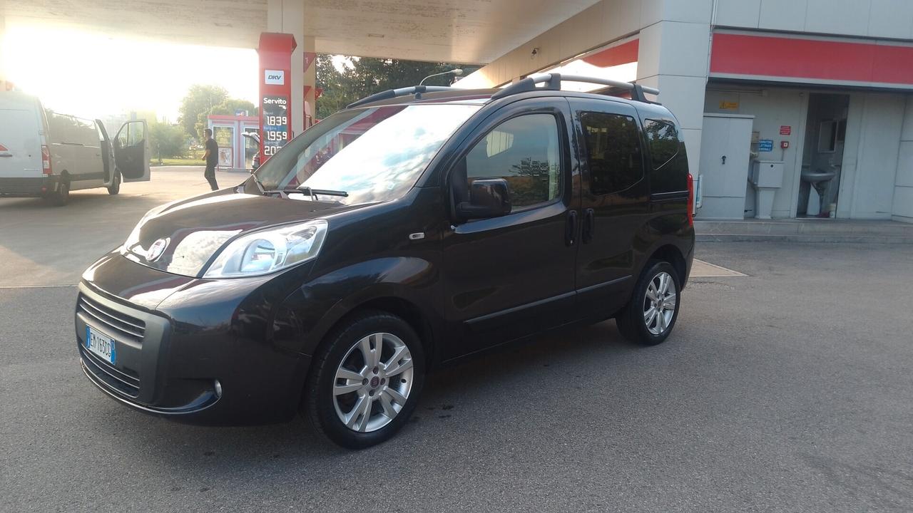 Fiat Qubo Fiat Qubo 1.3 Mjt vettura 2012 neopatentati 5 posti