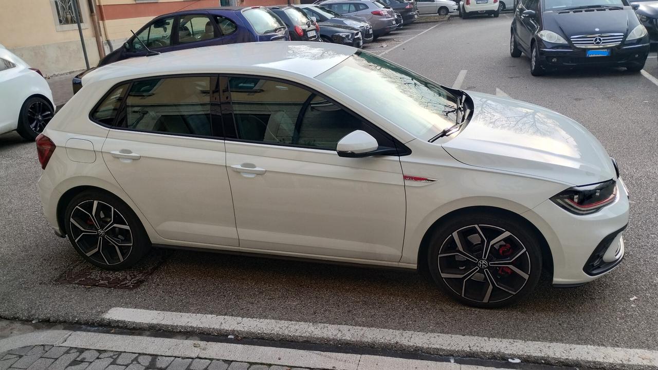 Volkswagen Polo 2.0 TSI DSG GTI