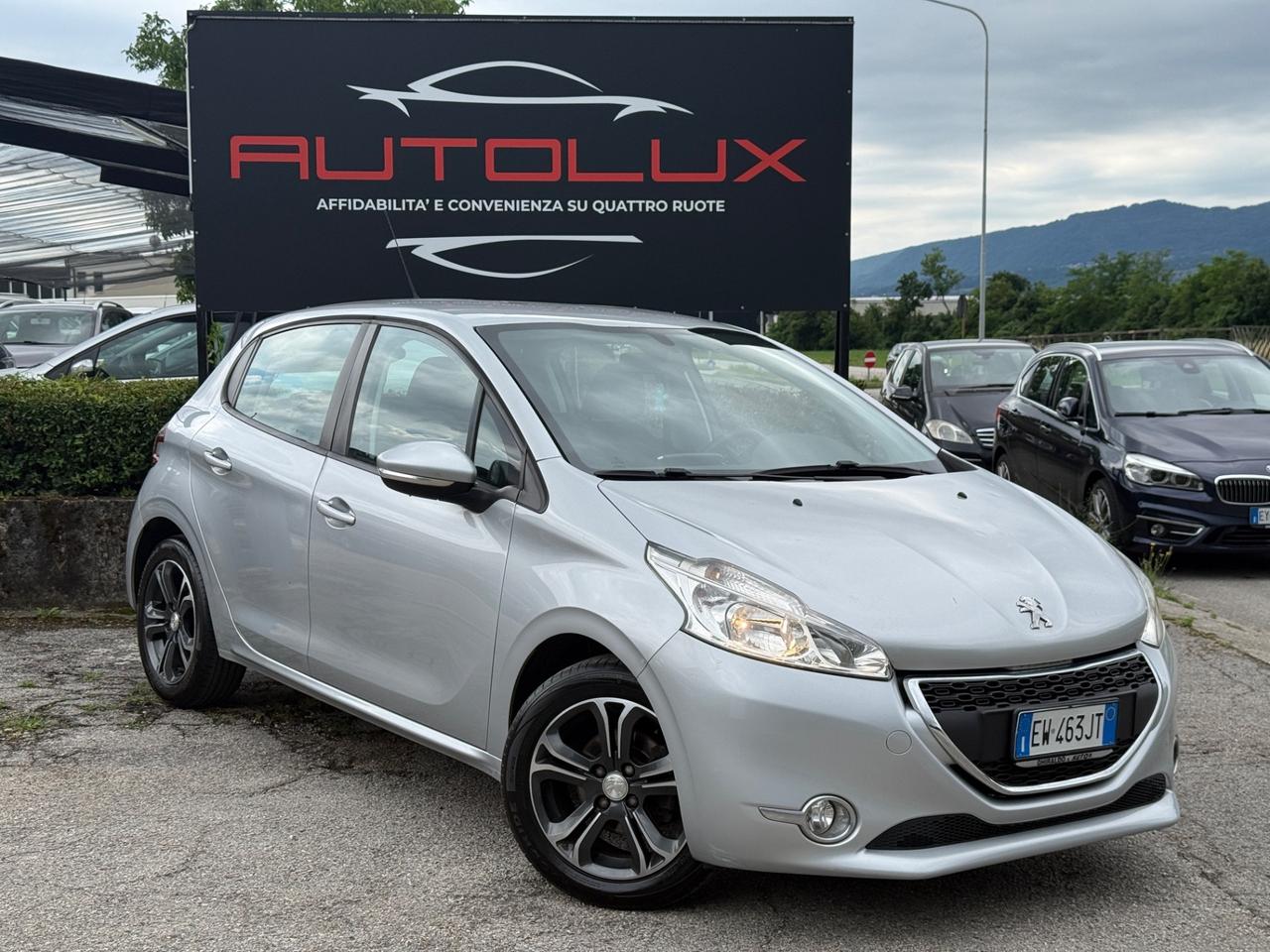 Peugeot 208 1.4 HDi 68 CV 5 porte Allure