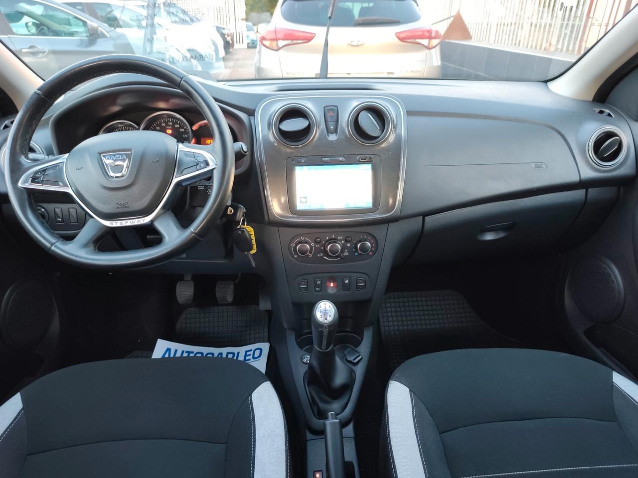 Dacia Sandero Stepway 1.0 BENZINA E GPL DI SERIE
