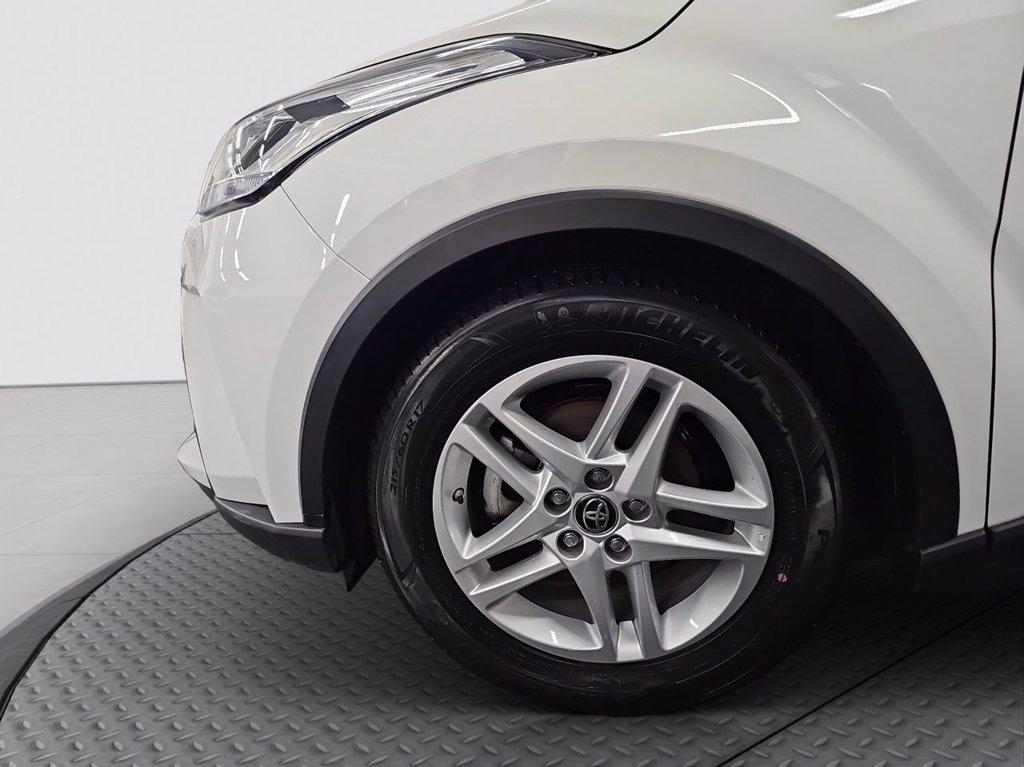 TOYOTA C-HR 1.8h Active e-cvt del 2022