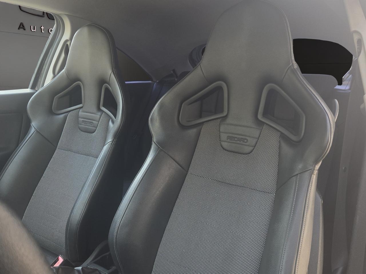 Opel Corsa 1.6 T 192CV 3 porte OPC