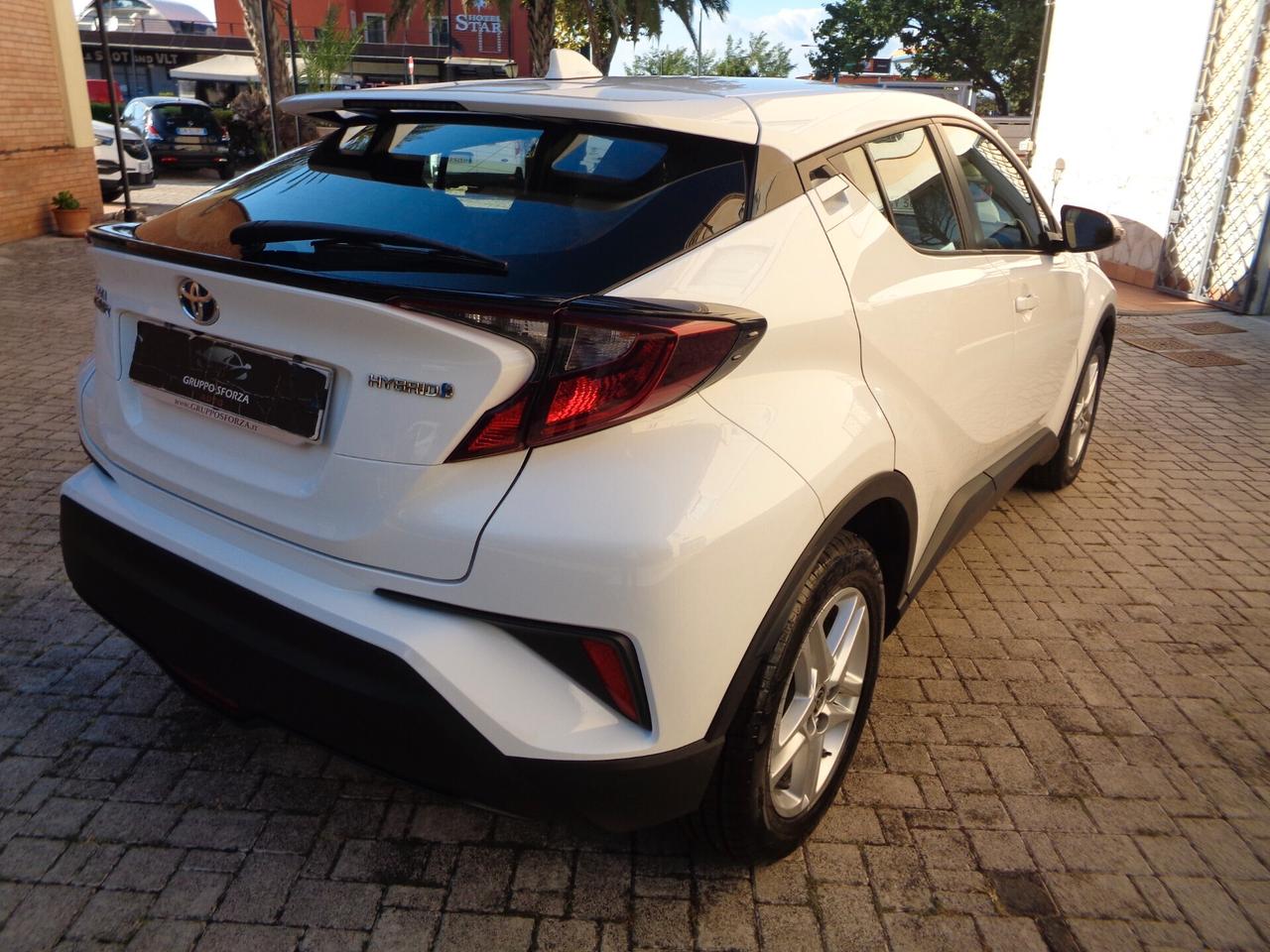 Toyota C-HR 1.8 HV Active NESSUN VINCOLO DI FINANZIAMENTO