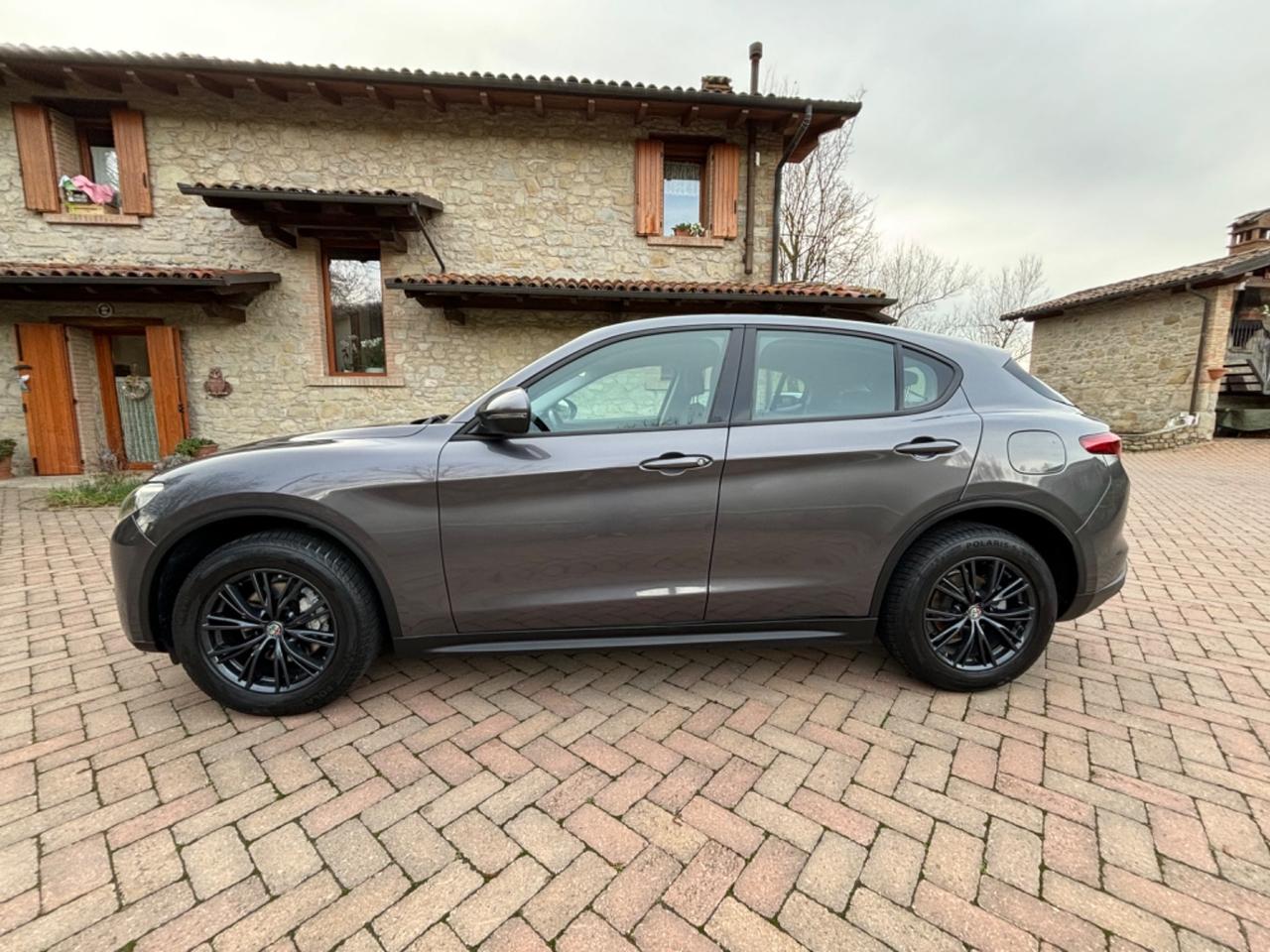 Alfa Romeo Stelvio 2.2 Turbodiesel 210 CV AT8 Q4 Executive