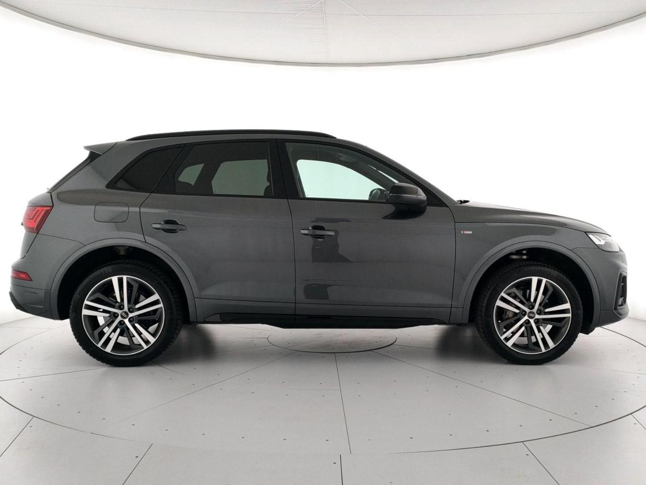 Audi Q5 40 2.0 tdi mhev 12v s line quattro s-tronic