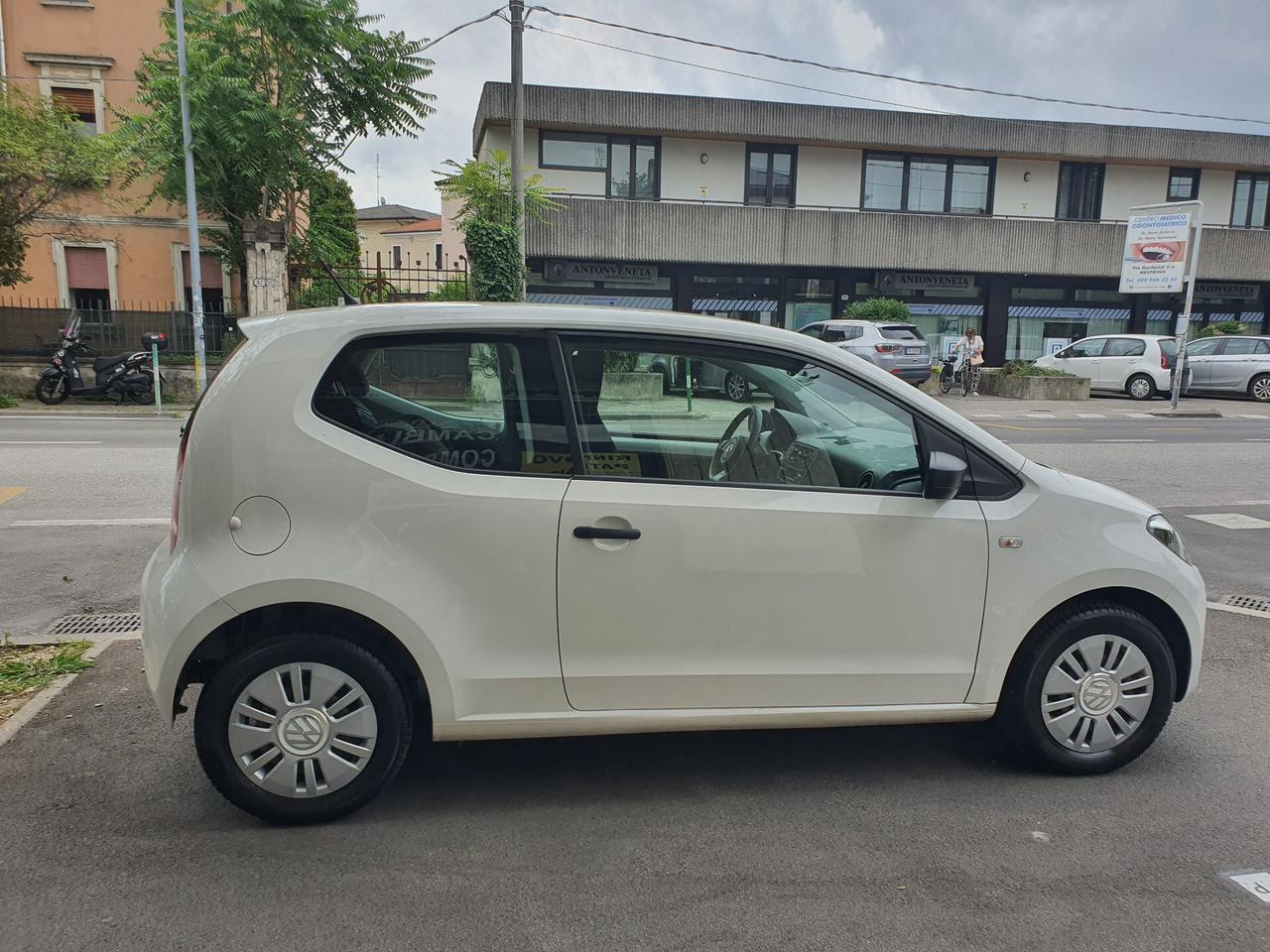 Volkswagen up! 1.0 3p. eco move up! BlueMotion Technology NEOPATENTATI METANO