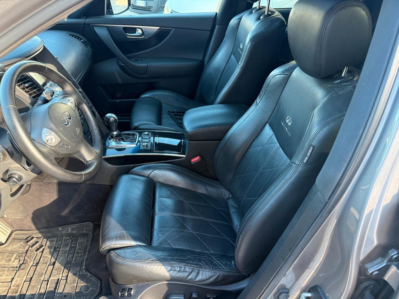 Infiniti FX FX37 S 320CV GPL