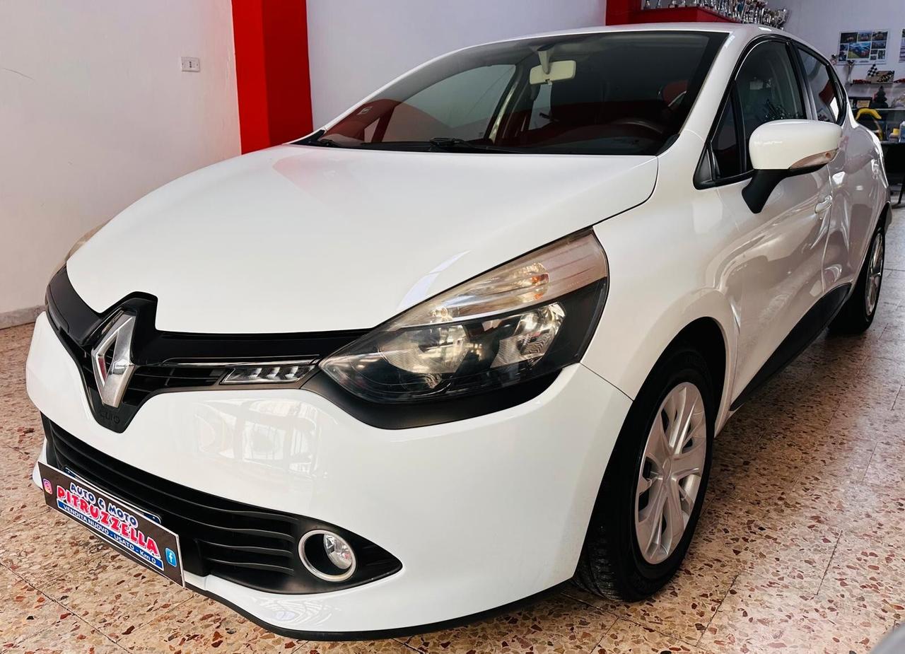 Renault Clio 1.2 75CV 5 porte Wave