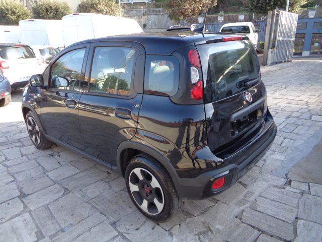 FIAT New Panda 1000 HYBRID CITY CROSS PLUS 70CV CARPLAY CLIMAUTO