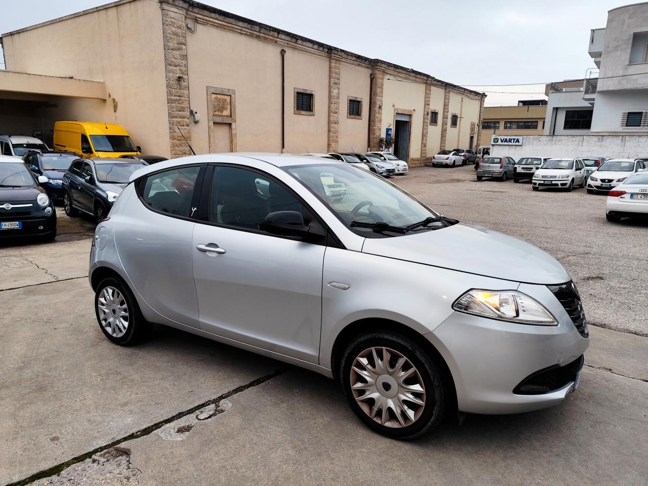 Lancia Ypsilon 1.2 69 CV 5 porte GPL Ecochic Elefantino