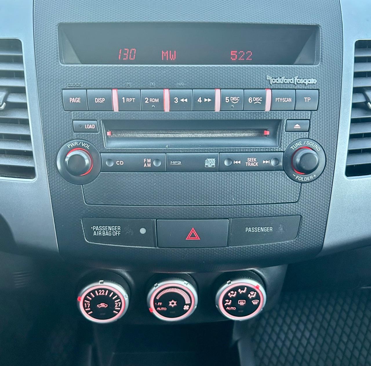 Mitsubishi Outlander 2.0 DI-D Instyle 7 POSTI