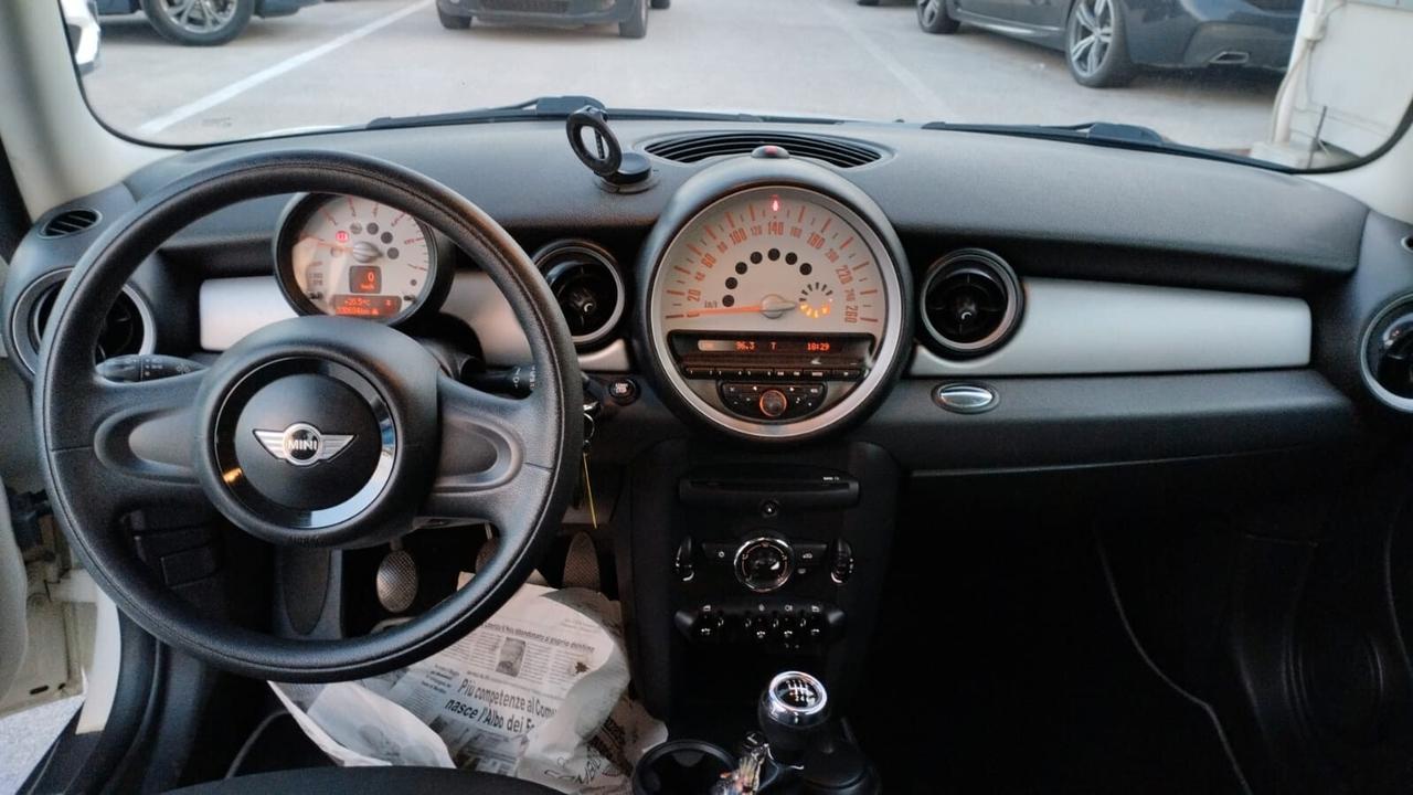 Mini 1.6 16V One D