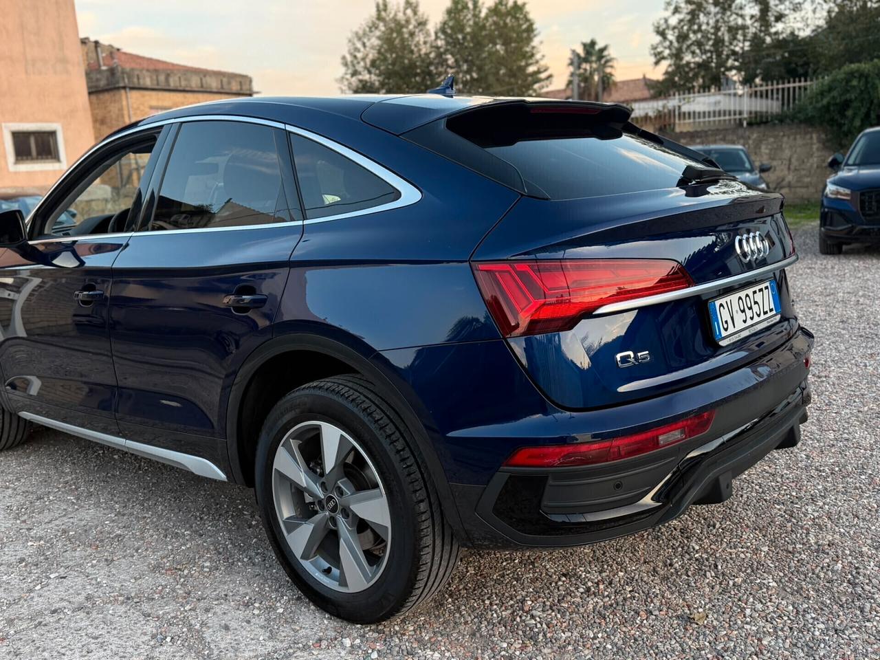 AUDI Q5 SPORTBACK 40 TDI QUATTRO S-TRONIC BUSINESS ADVANCED
