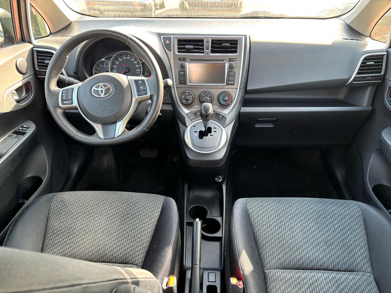 Toyota Verso-S 1.4D MT