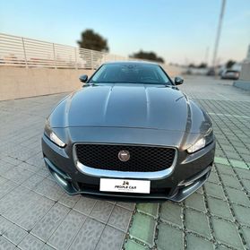 Jaguar XE 2.0 D Turbo aut. Pure **GARANZIA MOTORE**