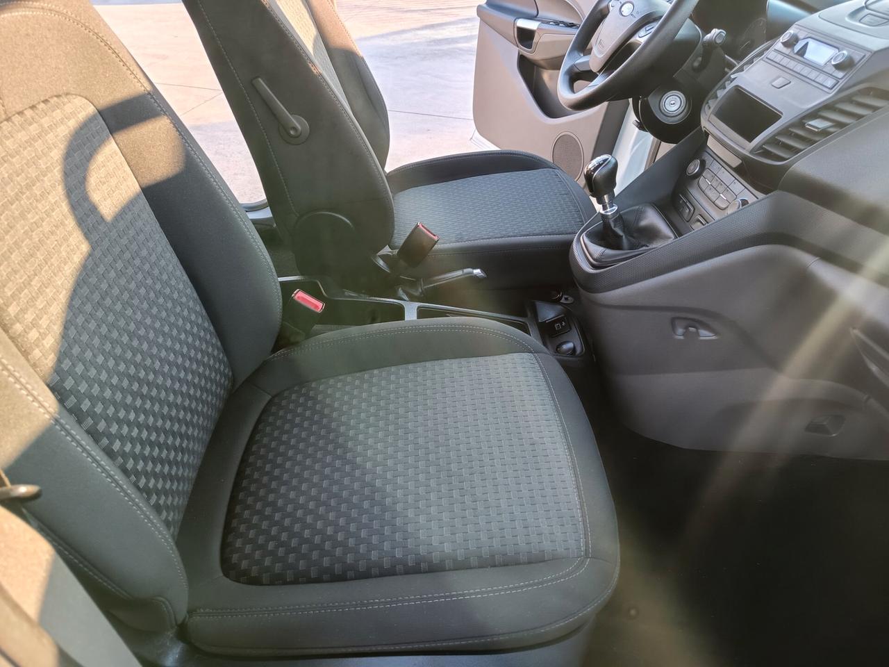 Ford transit connect 1,5 diesel 6 marce autocarro 5 posti 2022