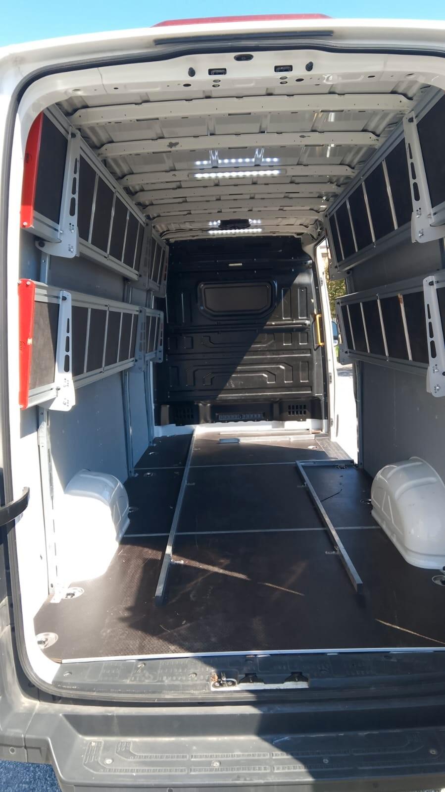 Volkswagen Crafter 35 2.0 BiTDI 177CV PM Cabinato Lungo - 2021