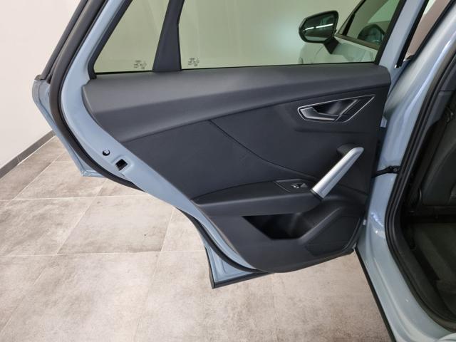 AUDI Q2 40 TFSI quattro S tronic SLINE Identity Black