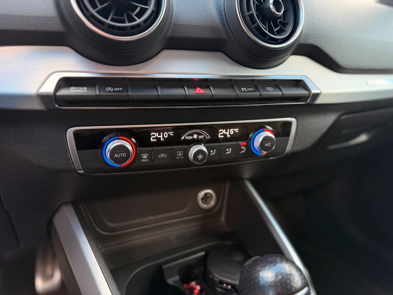 Audi Q2 S-line 1.6 diesel 116cv