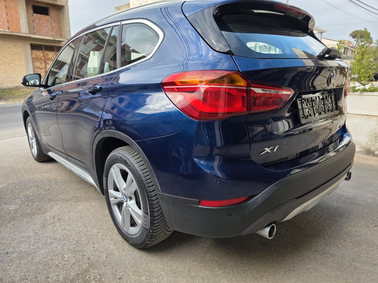 Bmw X1 xDrive18d xLine tettuccio , LED, pelle