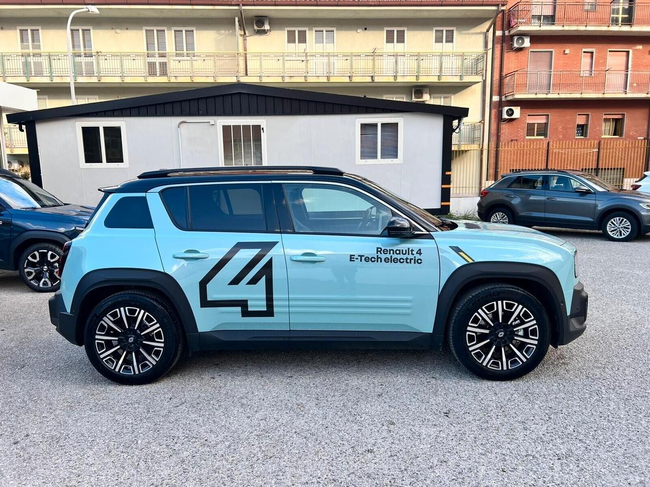 Renault 4 E-Tech Electric 150 CV Comfort Range Iconic