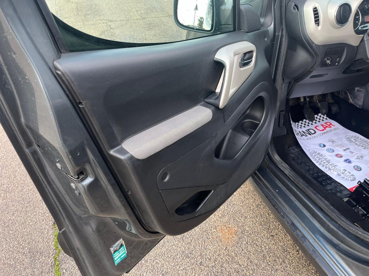 Peugeot Partner 1.6 HDi 115CV Outdoor Unipro 2013