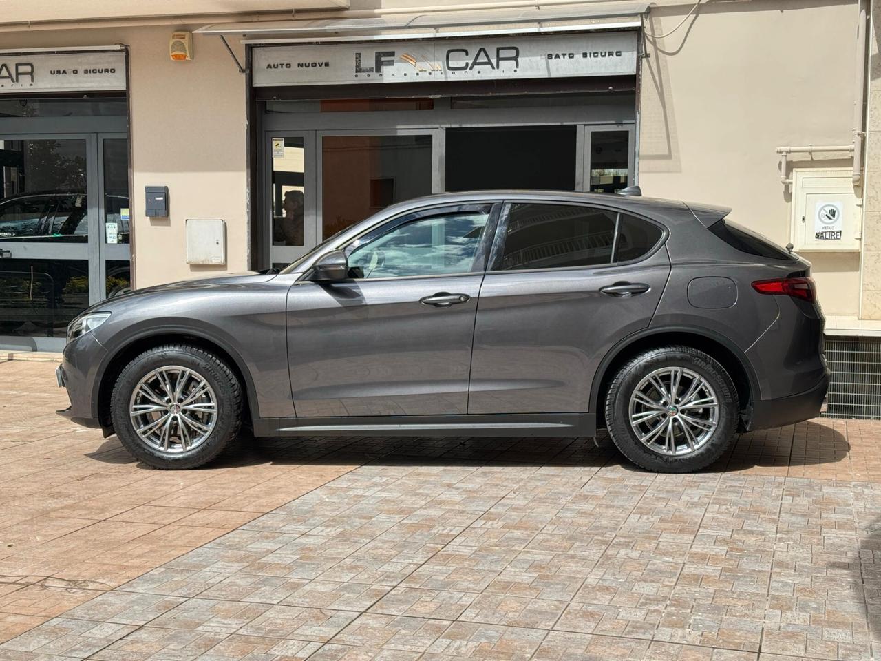 Alfa Romeo Stelvio 2.2 Turbodiesel 190 cv AT8 Q4 Executive