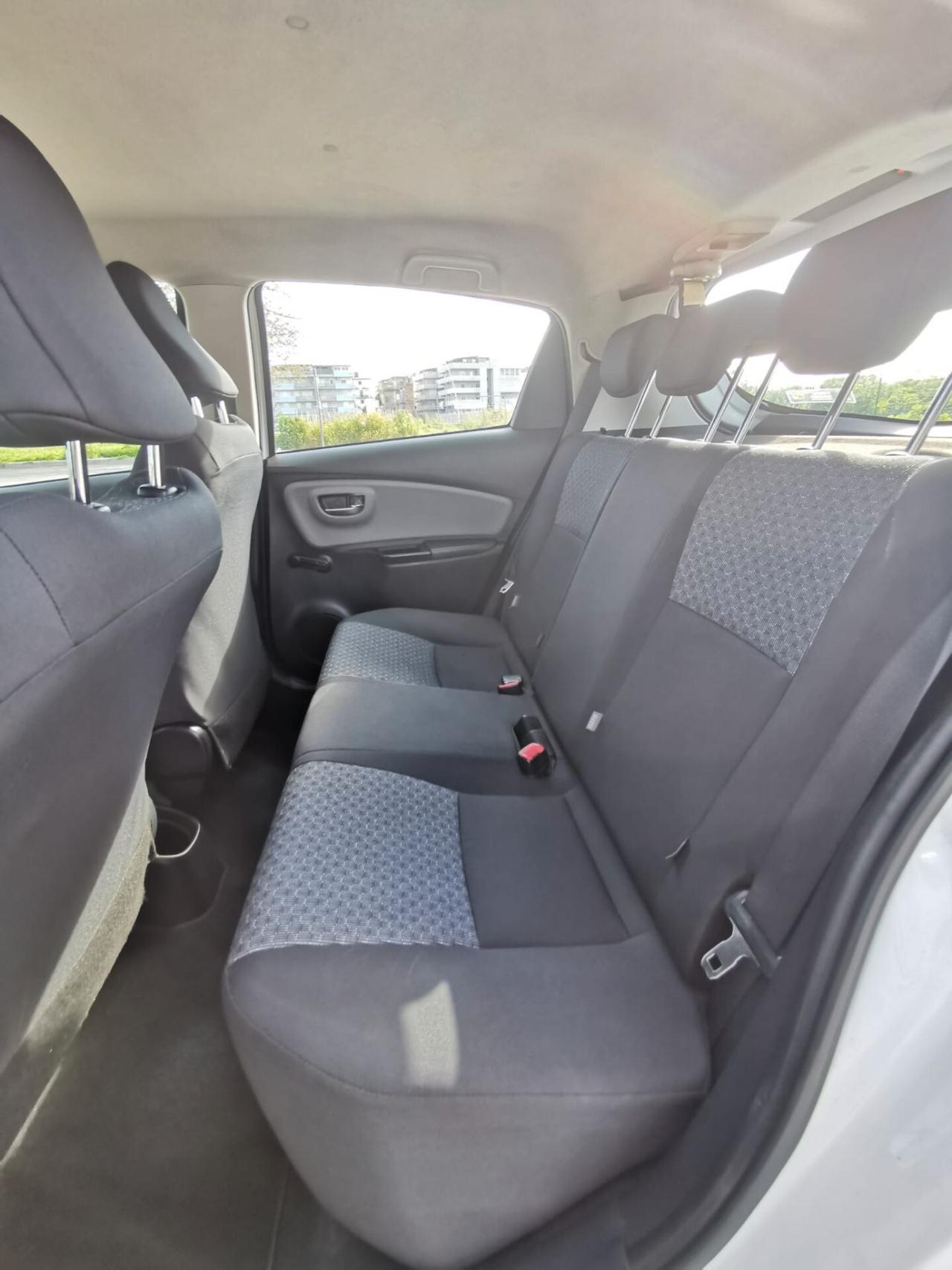 Toyota Yaris 1.0 5 porte Active - 2015