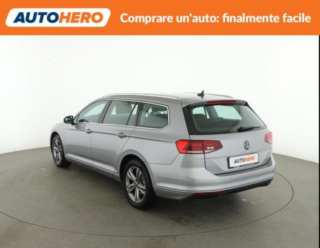 VOLKSWAGEN Passat Variant 2.0 TDI SCR EVO DSG Business