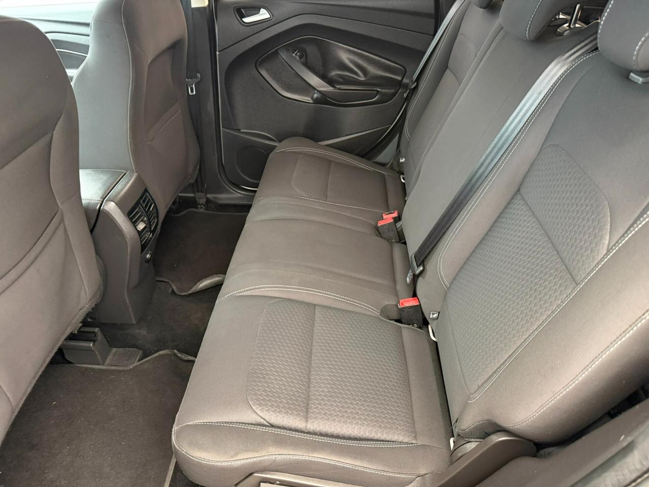 Ford Kuga 2.0 TDCI 150 CV S&S 2WD Titanium