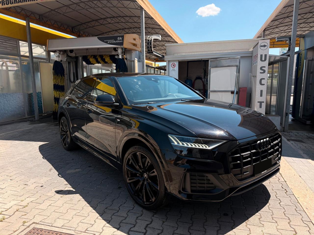 Audi Q8 50 TDI TOTAL BLACK/23" RSQ8/PELLE/S-LINE